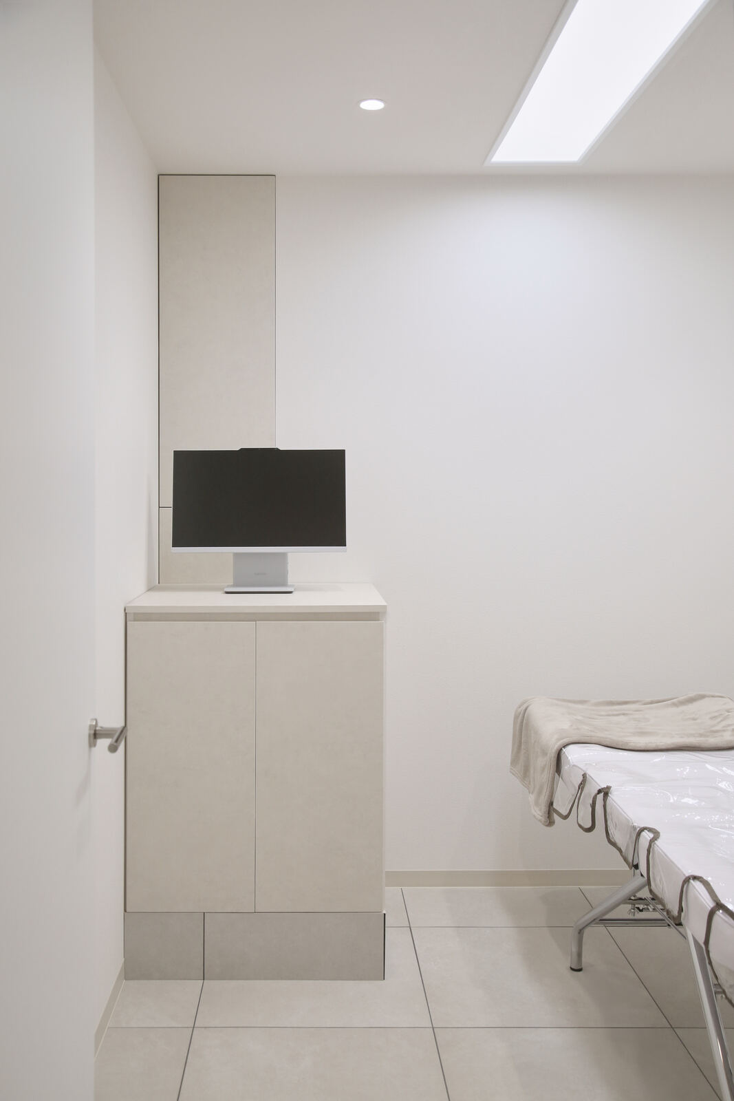 XENIA CLINIC 측면