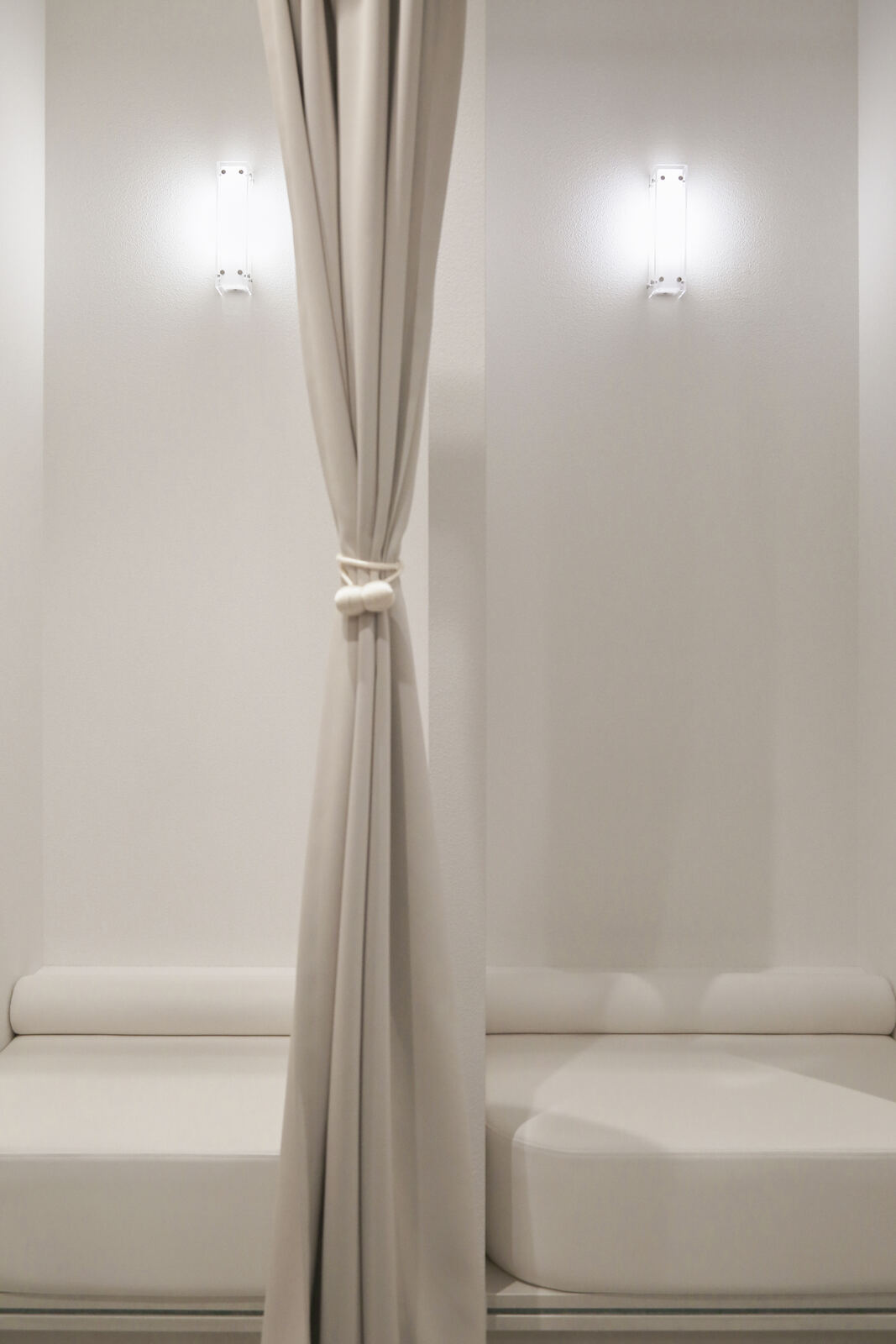 XENIA CLINIC 아치 공간